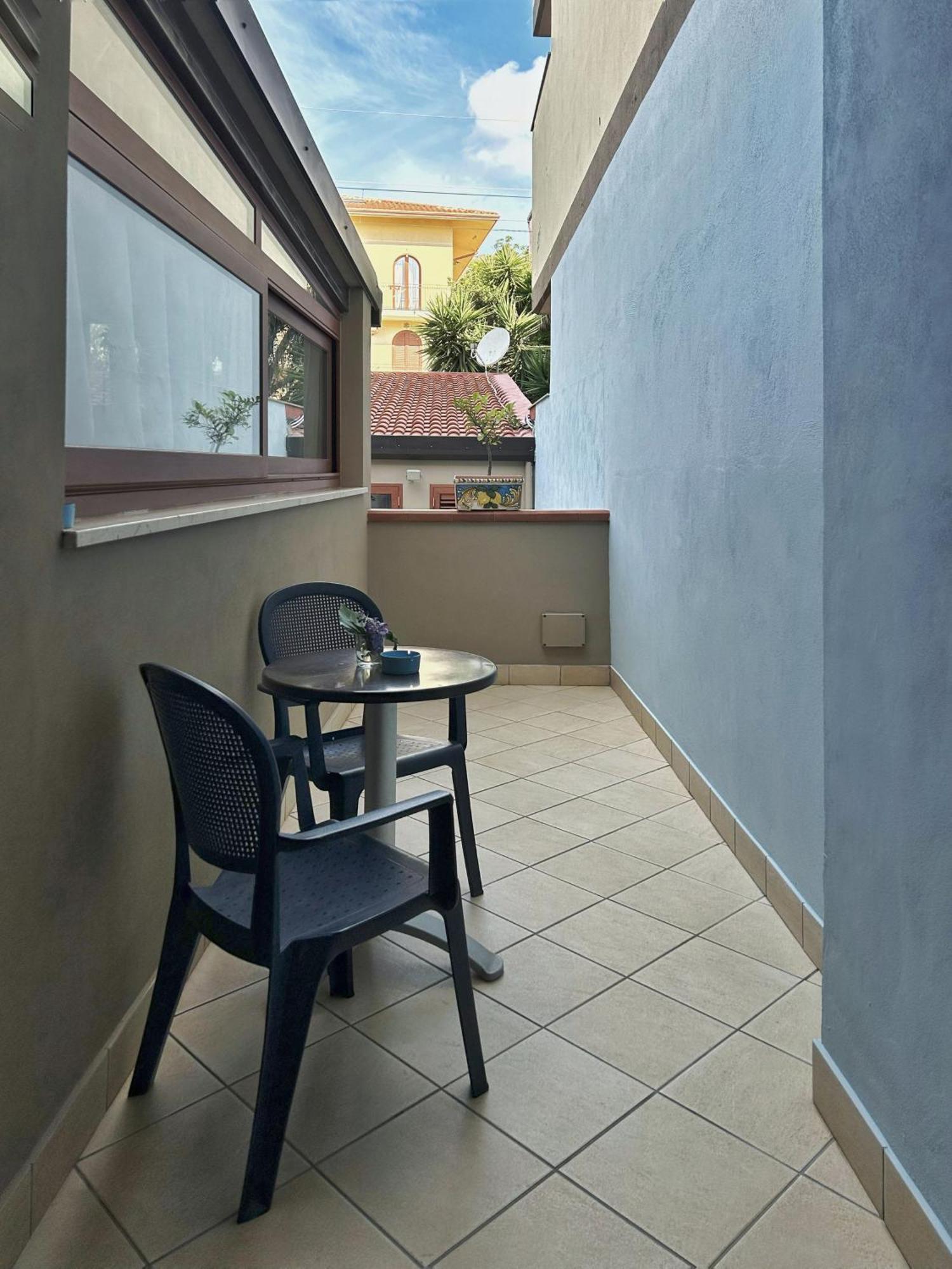 La Piazzetta Bed & Breakfast Giardini Naxos Bagian luar foto