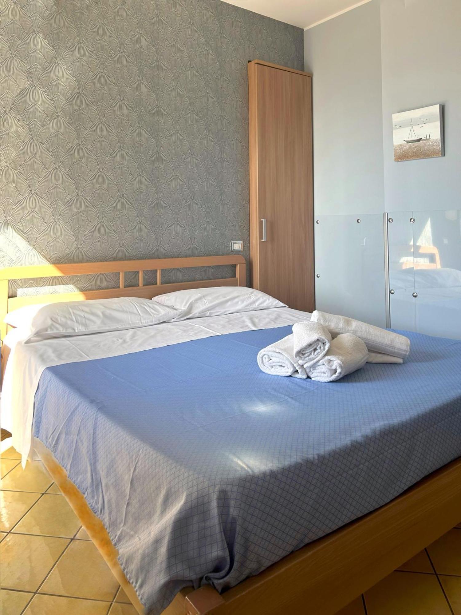 La Piazzetta Bed & Breakfast Giardini Naxos Bagian luar foto