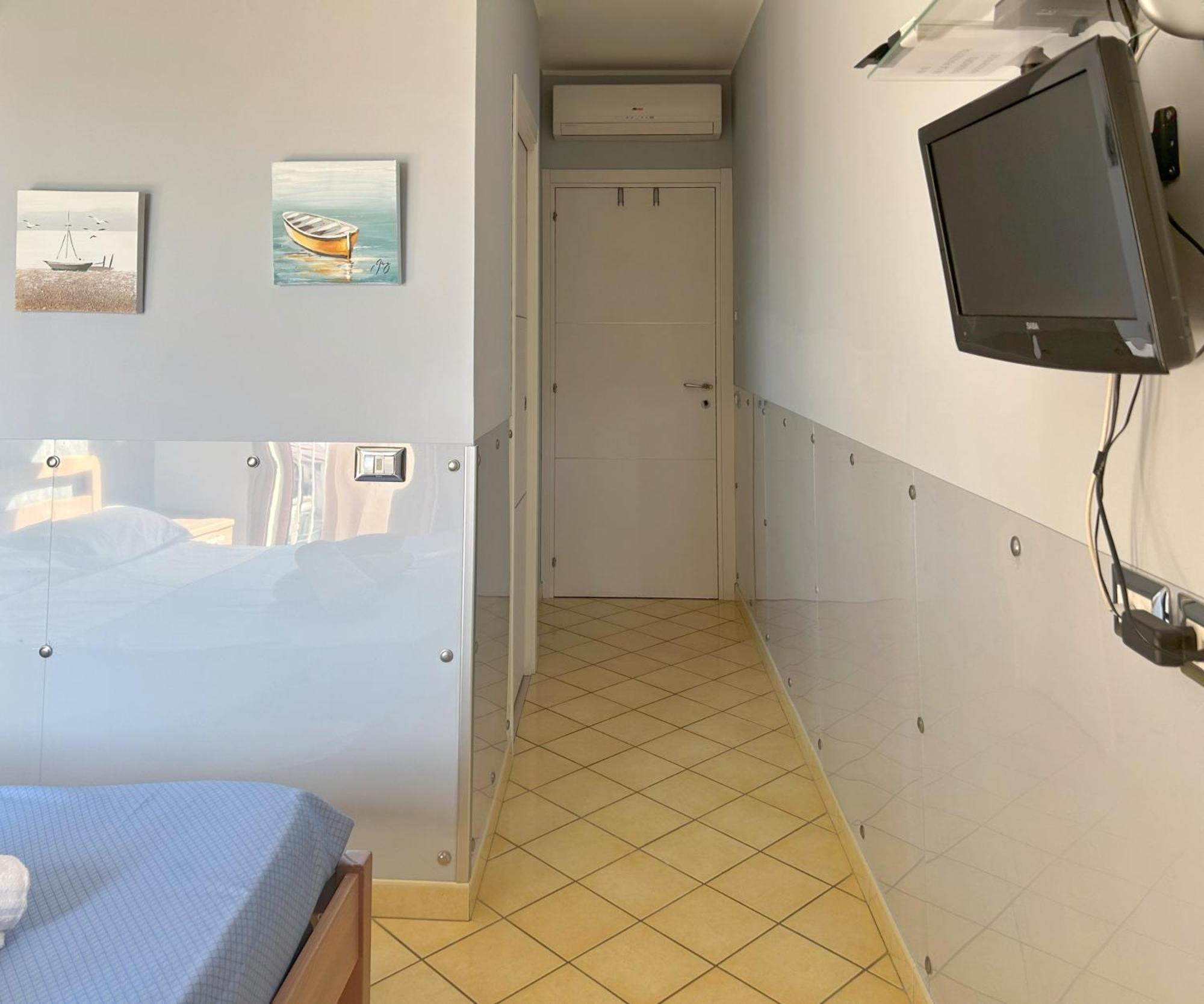 La Piazzetta Bed & Breakfast Giardini Naxos Bagian luar foto