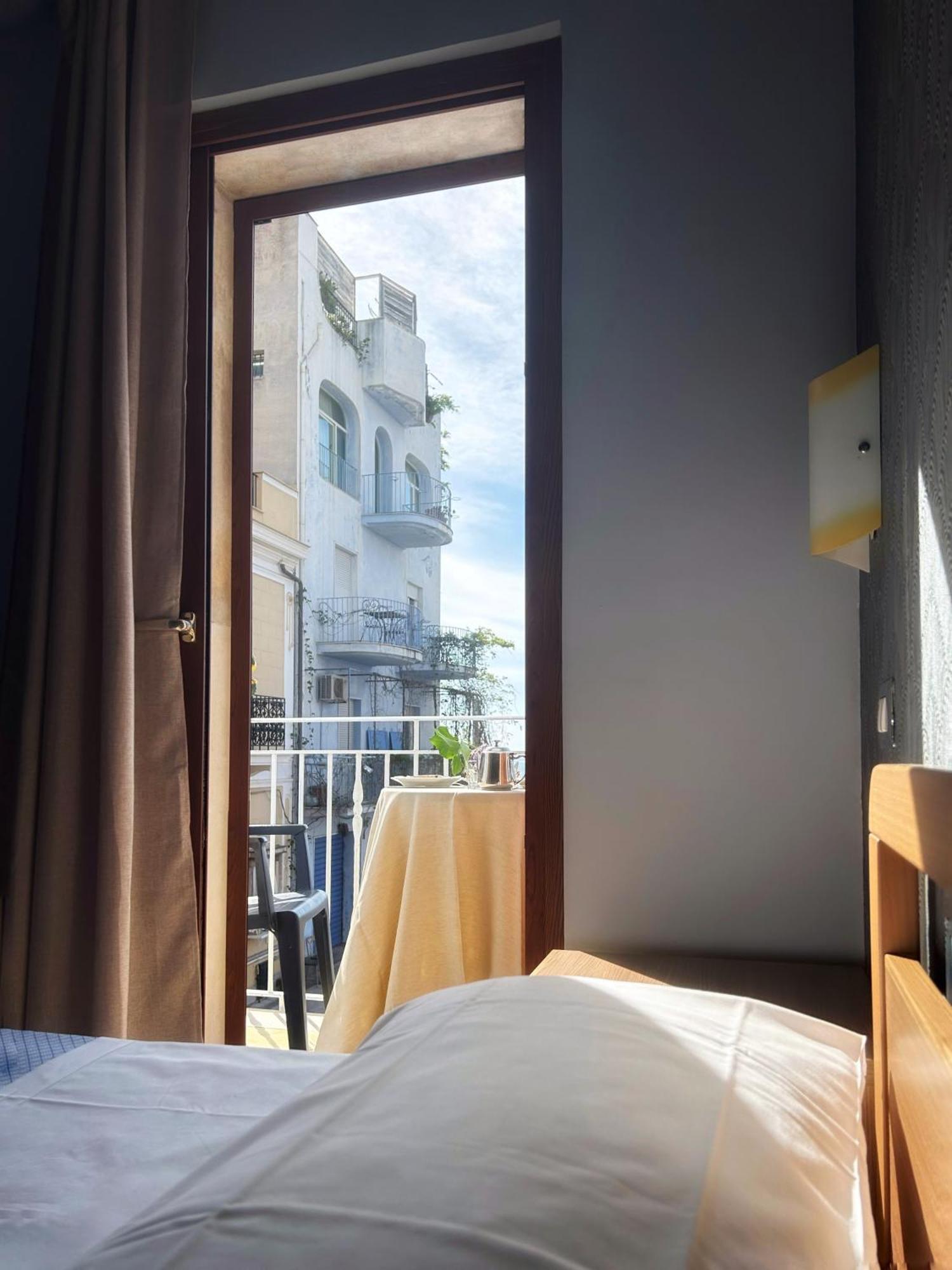 La Piazzetta Bed & Breakfast Giardini Naxos Bagian luar foto