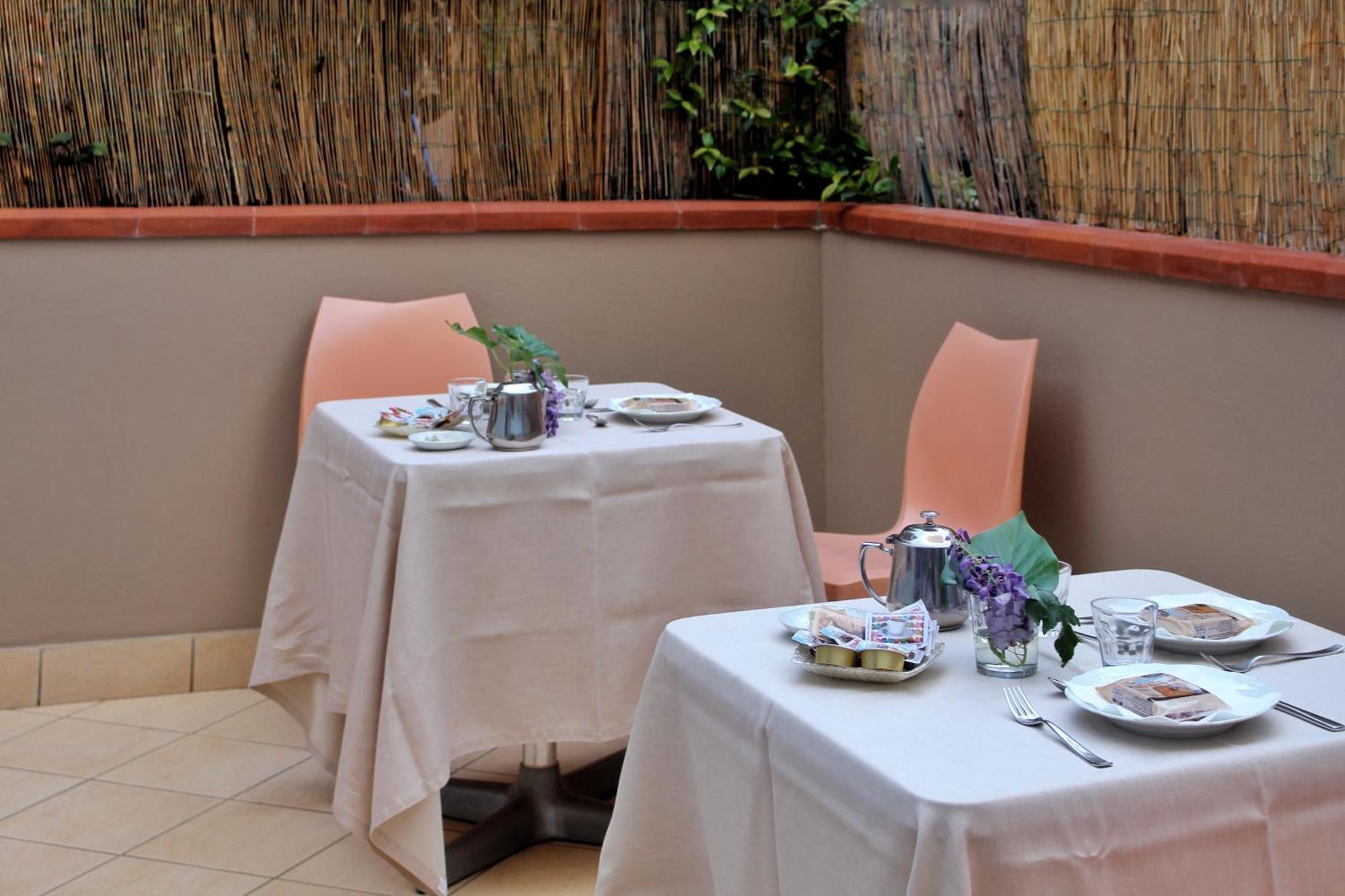 La Piazzetta Bed & Breakfast Giardini Naxos Bagian luar foto
